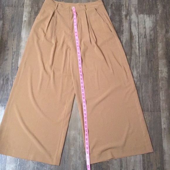 Women’s High Waisted Wide Leg Trousers. Size Large - Picture 8 of 8